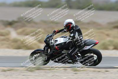 media/May-05-2025-Moto Forza (Mon) [[3c1838c5e5]]/2-B Group/Session 3 (Panning Test Turn 14 Inside)/